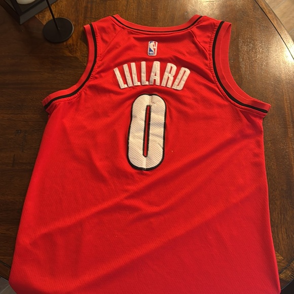 Damien lillard jersey, Portland

Normal wear
Minor damage, shown in picture - Picture 3 of 4